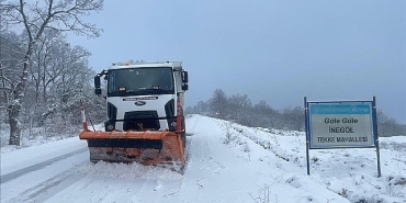 24-saatte-925-km-kar-temizleme-calismasi-yapildi.jpg