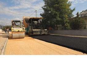 5-sokakta-asfalt-kaplama-calismasi-yapiliyor.jpg