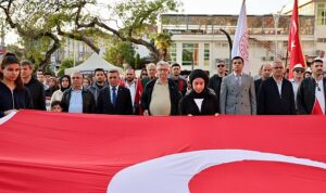 9-mayis-1919un-105inci-yil-donumu-tum-yurtta-oldugu-gibi-kandirada-da-coskuyla-kutlandi-uDHFUnlV.jpg
