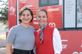 akbank-guzel-yarinlar-hareketi-deprem-bolgesinde-universiteli-genclere-destek-olmaya-devam-ediyor.jpg