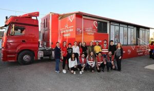 akbank-guzel-yarinlar-hareketi-ikinci-duragi-hatayda-genclerle-bulusuyor-yfl2w39y.jpg