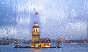 akom-acikladi-sicakliklar-dusuyor-saganak-yagmur-geliyor-mjh3bbYm.jpg