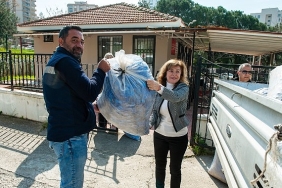 aliagadan-karsiyakaya-iyilik-koprusu-mavi-kapak-kampanyasina-200-kilogramlik-destek.jpg