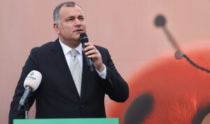 alper-tasdelen-piril-piril-basarili-ornek-bir-belediye-devrediyoruz-4IRmMjCe.jpg