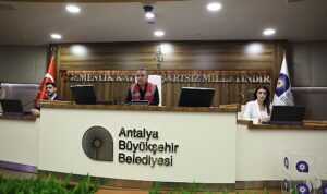antalya-buyuksehir-belediye-meclisi-yeni-donemin-ilk-toplantisini-yapti-RcCiGrf5.jpg