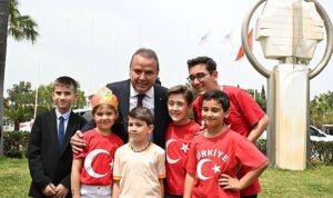 antalya-buyuksehir-belediyesi-23-nisani-coskuyla-kutladi-LdqnswMX.jpg