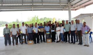 antalya-buyuksehir-belediyesi-manavgat-ciftcisinin-yaninda-6H5FtDOP.jpg