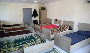 antalya-buyuksehir-belediyesi-soguk-havada-evsizleri-unutmadi-23sl1eQ4.jpg