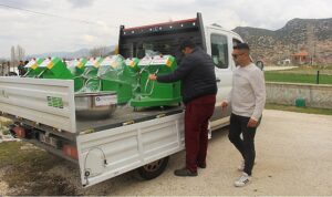 antalya-buyuksehir-kovan-ve-makine-techizat-destegini-surduruyor-pMNglaLA.jpg