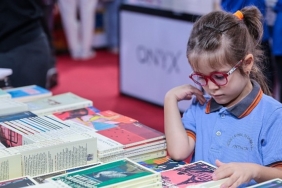 Antalya Kitap Fuarı’na ilgi sürüyor