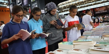 antalyalilar-kitap-fuarinda-bulusuyor.jpg