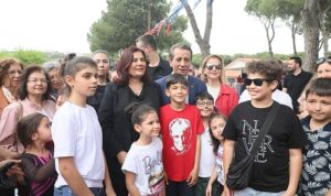 aydin-buyuksehir-belediye-baskani-ozlem-cercioglu-efeler-belediye-baskani-anil-yetiskin-ile-birlikte-tekstil-Dr5Q33ck.jpg