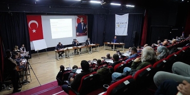 ayvalik-belediyesinin-2025-yili-faaliyet-raporu-oy-birligiyle-kabul-edildi.jpg