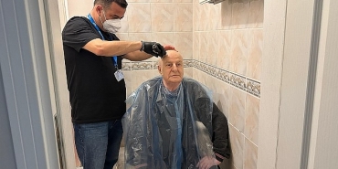 bakirkoy-belediyesinden-bayram-oncesi-evde-berber-hizmeti.jpg