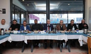 baskan-ali-kemal-deveciler-basin-mensuplariyla-bulustu-PJrug4iO.jpg