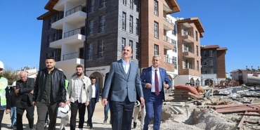 baskan-altay-kadinhani-ilce-merkezindeki-kentsel-donusum-calismalarini-inceledi.jpg