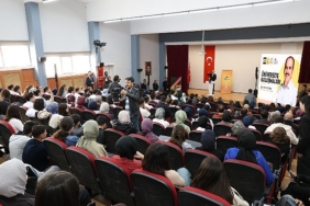 Başkan Altay NEÜ Öğrencileriyle Buluştu:  “Sizler Çok Daha Güzel Bir Türkiye İnşa Edeceksiniz”