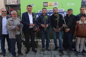 baskan-altay-pilot-3-ilcemizde-ciftcilerimize-antep-fistigi-fidani-desteginde-bulunduk.jpg