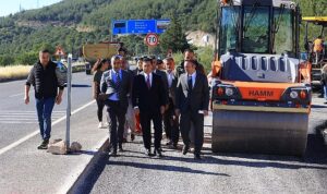 baskan-aras-adliye-yeni-otogar-yolunda-incelemelerde-bulundu-VwJDmWCV.jpg
