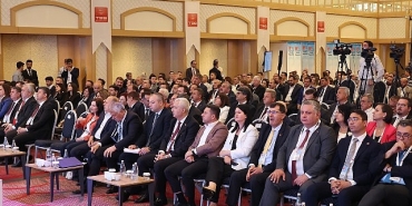 baskan-ari-turkiye-belediyeler-birligi-encumen-uyeligine-yeniden-secildi.jpg