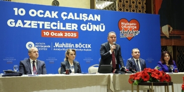 baskan-bocek-gazetecilerle-bulustu.jpg