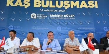 baskan-bocek-kasli-muhtarlarla-bulustu.jpg