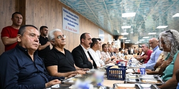 baskan-bocek-oruc-lokmasina-katildi.jpg