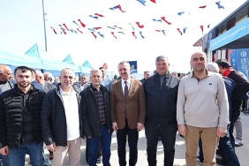 baskan-buyukakin-25-kirsal-mahalleye-yangin-sondurme-tankeri-dagitiminda-konustu-afetlere-mudahale-hizinda-ornek-gosteriliyoruz.jpg