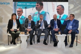 baskan-buyukakin-cop29da-dip-camurunu-anlatti.jpg