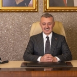 baskan-buyukakin-fransaya-gidiyor.jpg