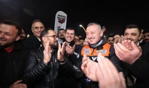 baskan-buyukakin-ilk-kez-boyle-goruntulendi-motosiklet-meraki-ortaya-cikti-LYbS4cFA.jpg