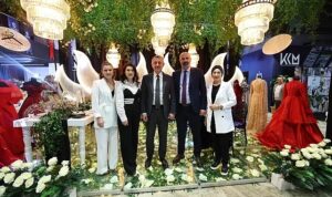 baskan-buyukakin-kocaeli-evlilik-fuarini-ziyaret-etti-JSGn3GF7.jpg