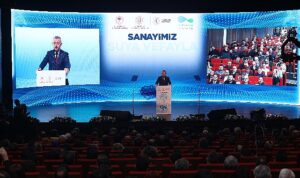 baskan-buyukakin-sanayi-su-bulusmasi-programinda-konustu-sanayide-yillik-15-milyon-metrekup-su-gri-su-bm919bWY.jpg