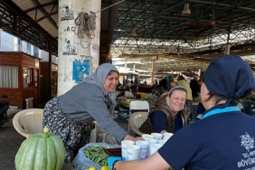 Başkan Çerçioğlu’nun İçleri Isıtan İkramı Bu Yıl da Vatandaşlar ve Pazarcı Esnaflarıyla Buluşuyor