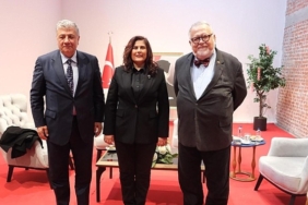 baskan-cercioglu-yazarlar-ve-bilim-insanlarini-aydinlilarla-bulusturuyor.jpg