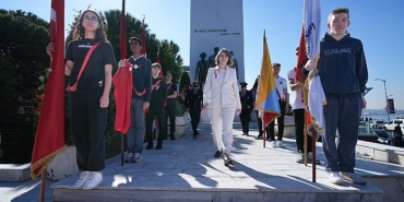 baskan-dedetas-29-ekim-cumhuriyet-bayrami-dolayisiyla-personeliyle-bayramlasti.jpg
