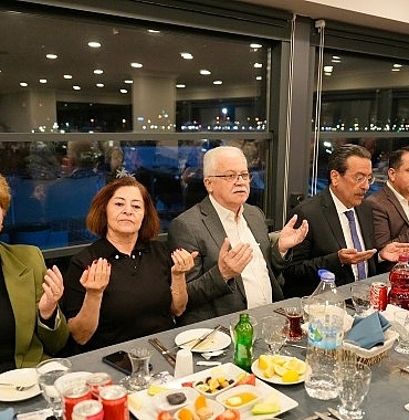 baskan-devecilerden-sehit-aileleri-ve-gaziler-onuruna-iftar.jpg