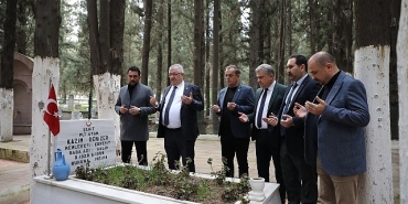 baskan-ertas-bu-topraklar-icin-canini-hice-sayan-sehitlerimizi-aniyoruz.jpg