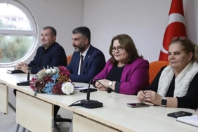 baskan-gencay-muhtarlarla-yil-sonu-degerlendirme-toplantisi-gerceklestirdi.jpg