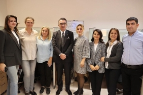 baskan-hasan-mutlu-bu-kez-de-cagri-merkezinde-calisti.jpg