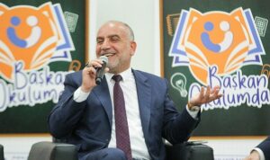 baskan-ibrahim-sandikci-ogrencilerimizin-daima-yanindayiz-MyPvLgNJ.jpg