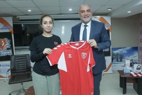 baskan-ibrahim-sandikci-ogrencilerimizin-sinav-ucretlerini-karsiliyoruz.jpg