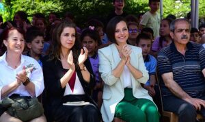 baskan-kinay-cocuklardan-soz-aldi-okumaktan-ve-yazmaktan-vazgecmeyin-vl8LqWrN.jpg