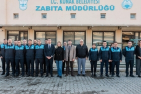 baskan-mutlu-belediye-calisanlarinin-yeni-yilini-kutladi.jpg