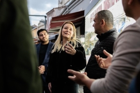 baskan-mutludan-kemeralti-esnafina-ziyaret.jpg