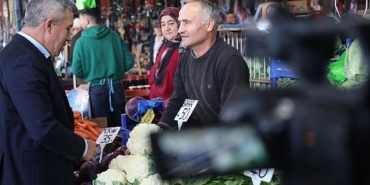 baskan-olmezden-pazaryeri-ziyareti.jpg