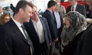 baskan-sarikurt-isimiz-corlu-gucumuz-corlu-6ya5kMpB.jpg