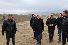 baskan-selcuk-yildiz-ekiplerle-sahada.jpg