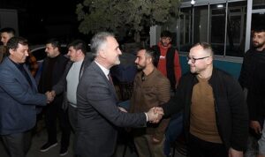 baskan-taban-sikmadik-el-calmadik-kapi-birakmiyor-KWEgNKJl.jpg
