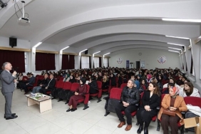 baskan-tabandan-ogrenciler-sehri-birlikte-yonetelim.jpg